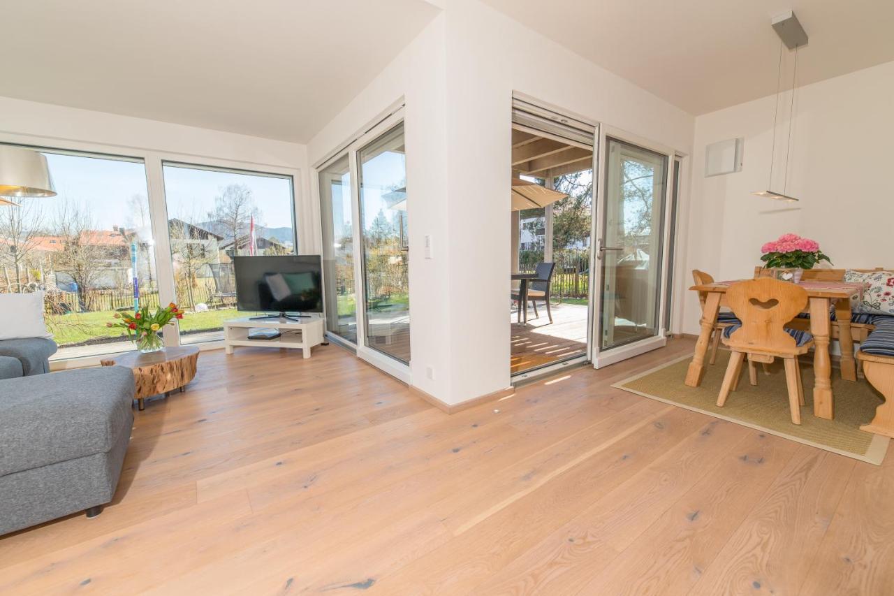 Helle Wohnung Mit Bergblick & Eigener Terrasse باد تولز المظهر الخارجي الصورة